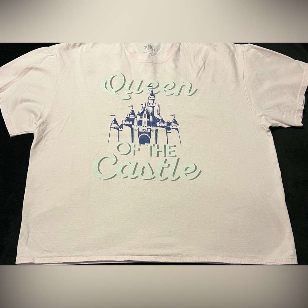 UC Disney Original “Queen of the Castle” Light Pink T-Shirt Women’s 2XL